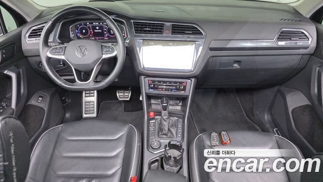 Volkswagen Tiguan 2022 — фото 7 из 20