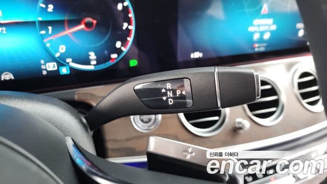 Mercedes-Benz E-Class 2023 — Şəkil 9/20