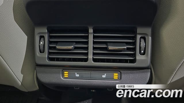 Land Rover Range Rover Evoque 2025 — фото 18 из 20