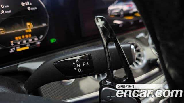Mercedes-Benz E-Class 2018 — Şəkil 9/20