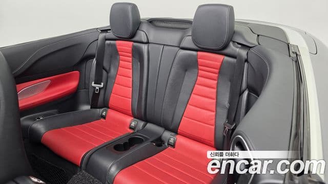 Mercedes-Benz E-Class 2018 — фото 11 из 20
