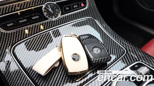 Mercedes-Benz E-Class 2018 — Photo 5/32