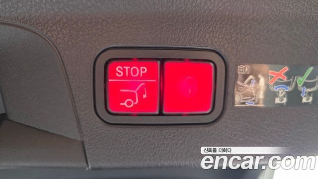 Mercedes-Benz GLE-Class 2025 — Photo 13/35