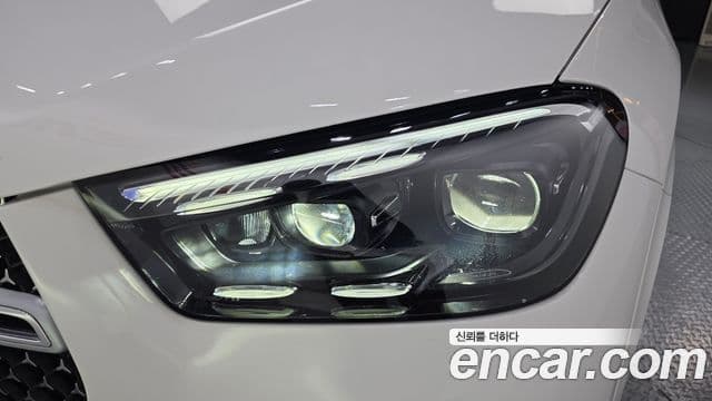 Mercedes-Benz GLE-Class 2025 — Photo 35/35