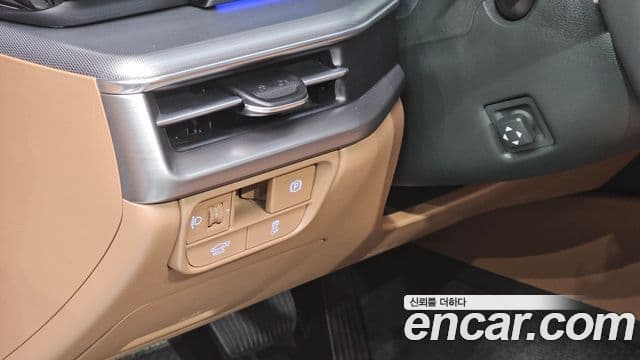 Hyundai Grandeur 2023 — Фото 13/20