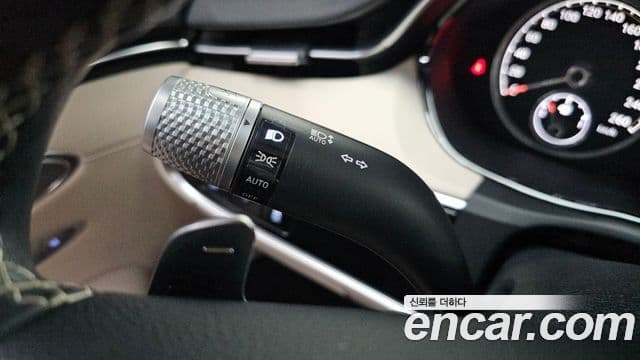 Genesis GV70 2021 — фото 20 из 20