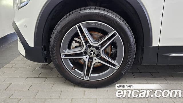 Mercedes-Benz GLB-Class 2022 — фото 5 из 20