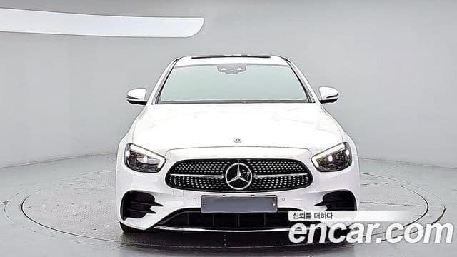 Mercedes-Benz E-Class 2021 — ფოტო 2/20