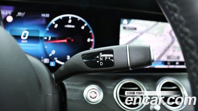 Mercedes-Benz E-Class 2021 — ფოტო 6/20