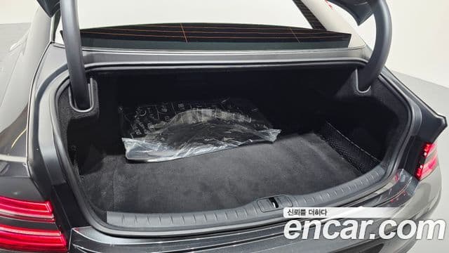 Genesis Electrified G80 2021 — Şəkil 17/20