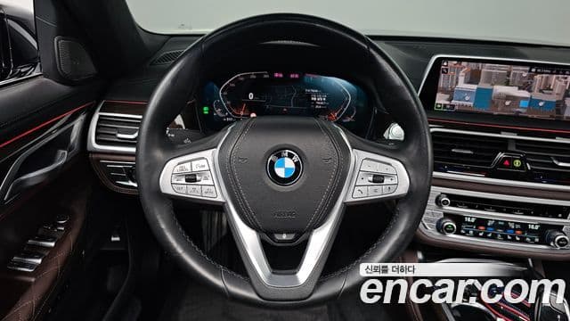 BMW 7 Series 2020 — ფოტო 13/20