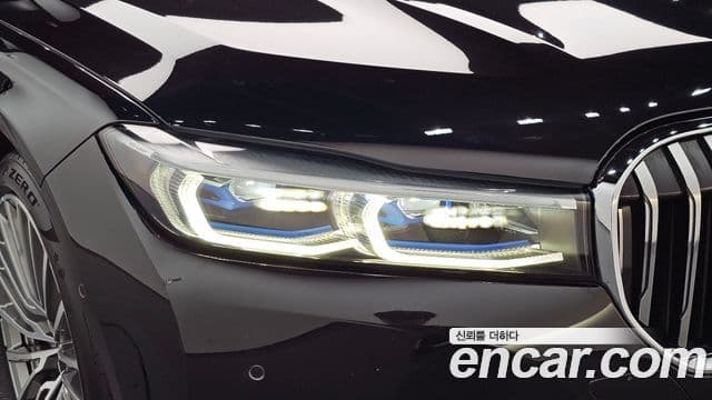 BMW 7 Series 2020 — ფოტო 15/36