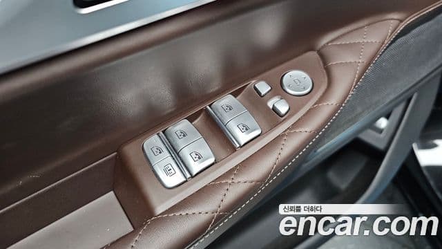 BMW 7 Series 2020 — ფოტო 7/36