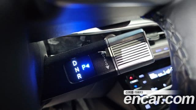 Hyundai Grandeur 2023 — ფოტო 9/20