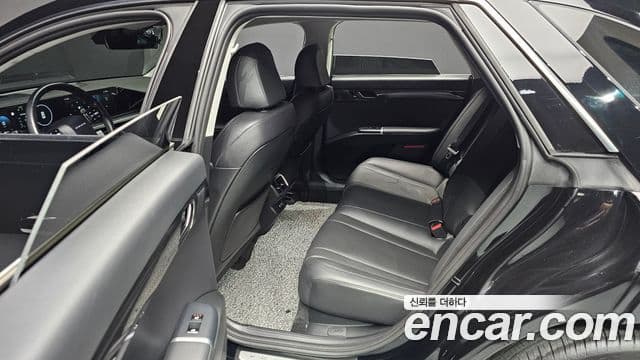 Hyundai Grandeur 2023 — фото 12 из 20