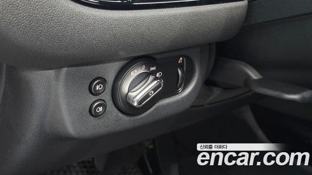 Mini Cooper Clubman 2019 — Фото 20/20