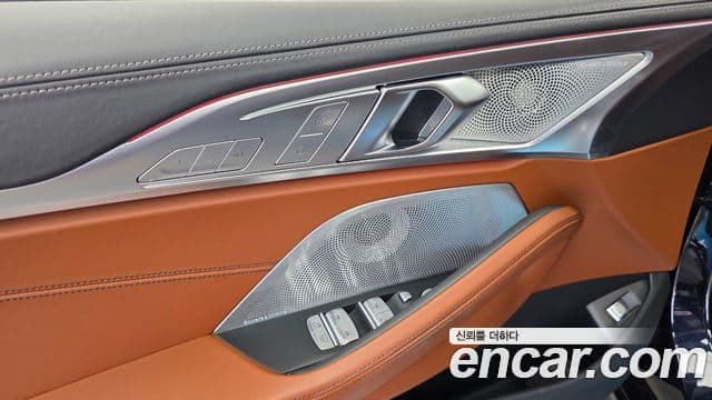 BMW 8 Series 2021 — Photo 31/31