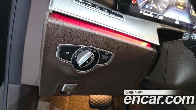 Mercedes-Benz CLS-Class 2019 — ფოტო 17/20