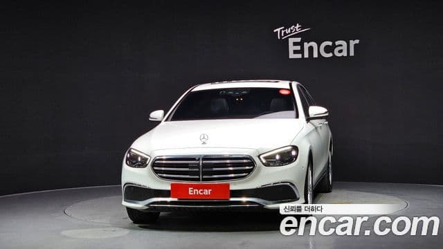 Mercedes-Benz E-Class 2023 — Şəkil 3/20