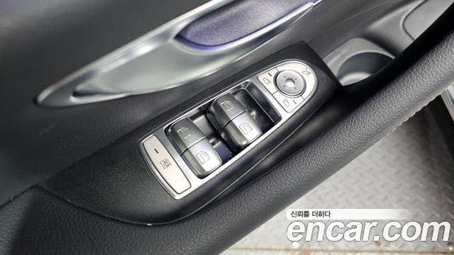 Mercedes-Benz E-Class 2023 — Şəkil 1/28