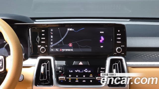 Kia Sorento 2021 — Şəkil 16/20