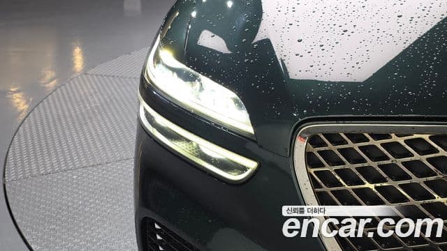 Genesis GV70 2021 — ფოტო 2/38