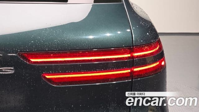 Genesis GV70 2021 — ფოტო 19/38
