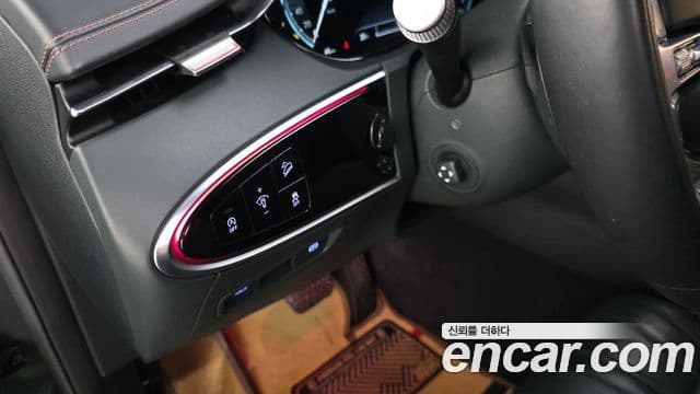 Genesis GV70 2021 — ფოტო 38/38