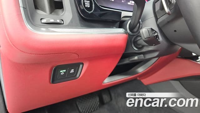 Porsche Cayenne 2023 — Photo 11/30