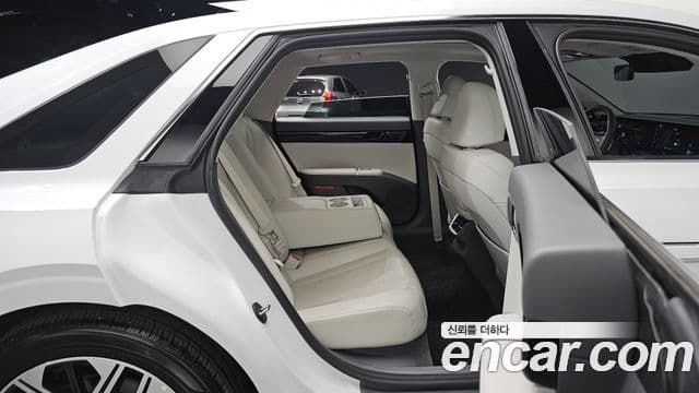 Hyundai Grandeur 2023 — Şəkil 11/20