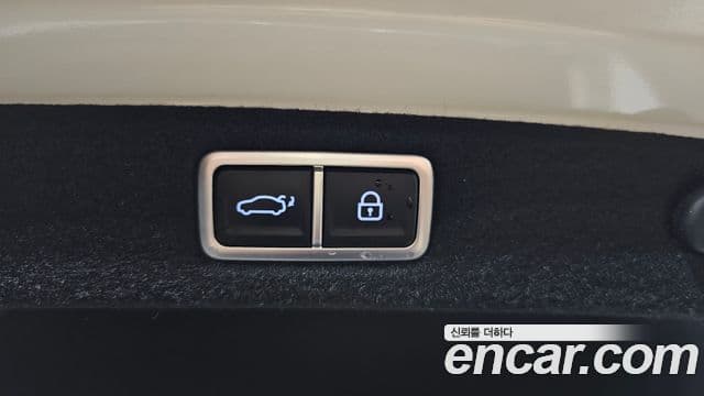 Hyundai Grandeur 2023 — фото 16 из 20