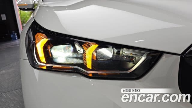 BMW 5 Series 2025 — Photo 2/34