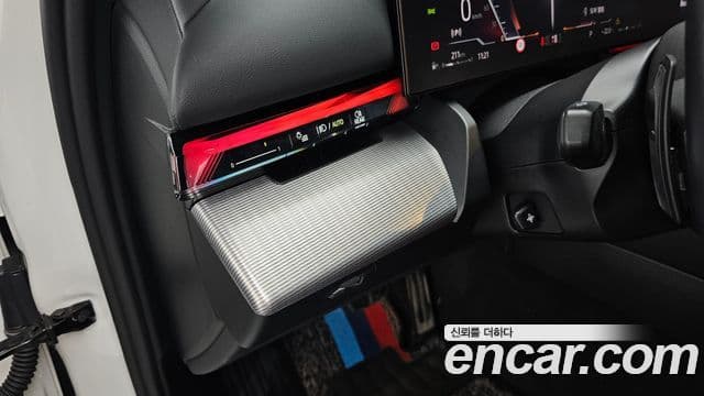 BMW 5 Series 2025 — Photo 6/34