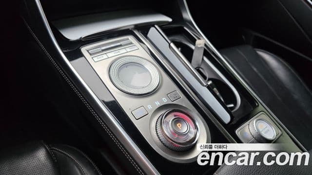 Genesis GV80 2020 — ფოტო 9/20
