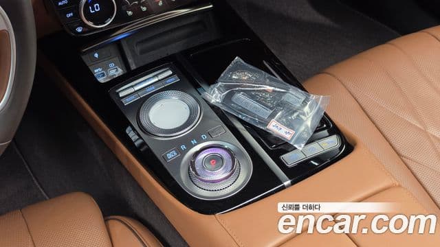 Genesis G80 2020 — Photo 18/34