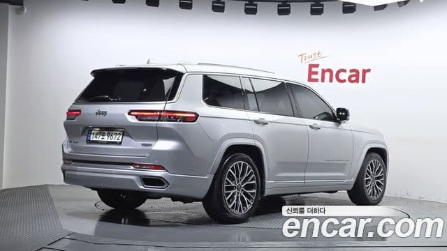 Jeep Grand Cherokee 2021 — Şəkil 7/20