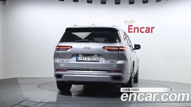 Jeep Grand Cherokee 2021 — Şəkil 8/20