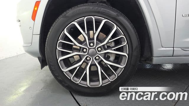 Jeep Grand Cherokee 2021 — Şəkil 3/20