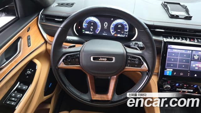 Jeep Grand Cherokee 2021 — Şəkil 19/20