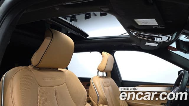 Jeep Grand Cherokee 2021 — Şəkil 17/20