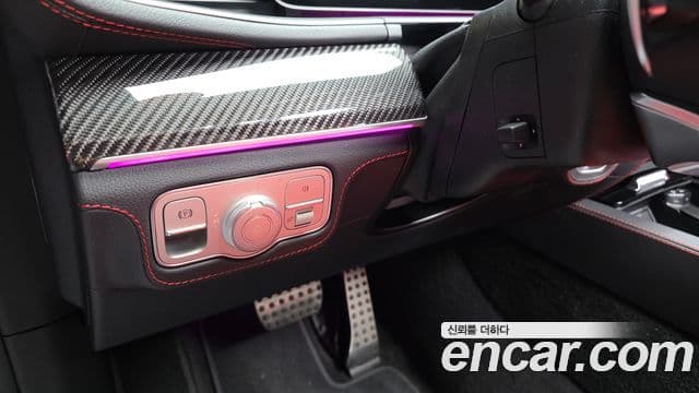 Mercedes-Benz GLE-Class 2022 — Фото 19/20