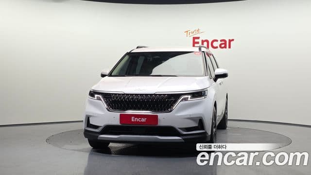 Kia Carnival 2022 — фото 3 из 20