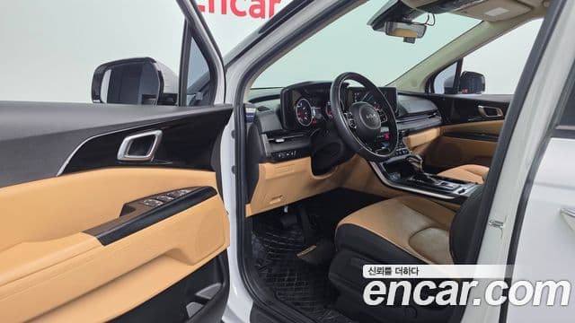 Kia Carnival 2022 — ფოტო 10/20