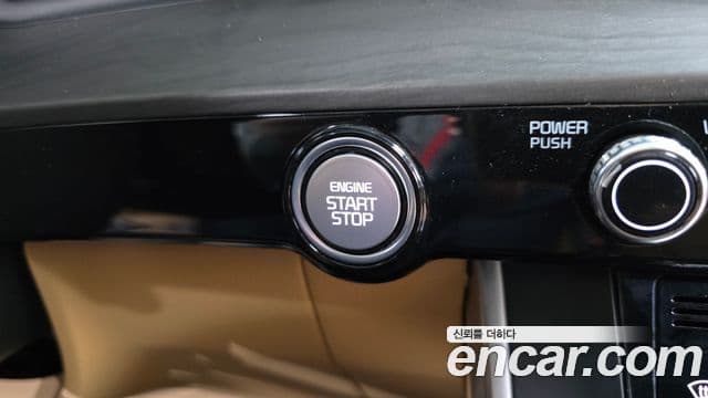 Kia Carnival 2022 — ფოტო 4/37