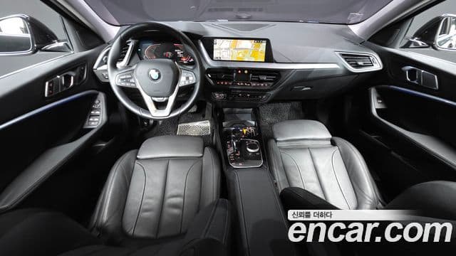 BMW 1 Series 2021 — ფოტო 7/20