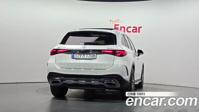 Mercedes-Benz GLC-Class 2023 — ფოტო 4/20