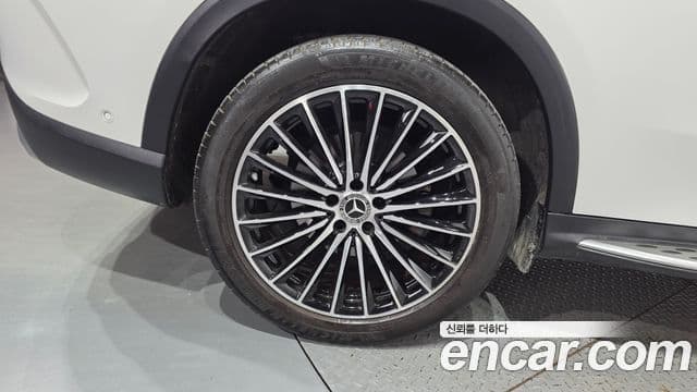 Mercedes-Benz GLC-Class 2023 — ფოტო 5/20