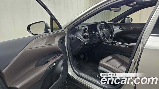 Lexus RX350h 2025 — Şəkil 10/20