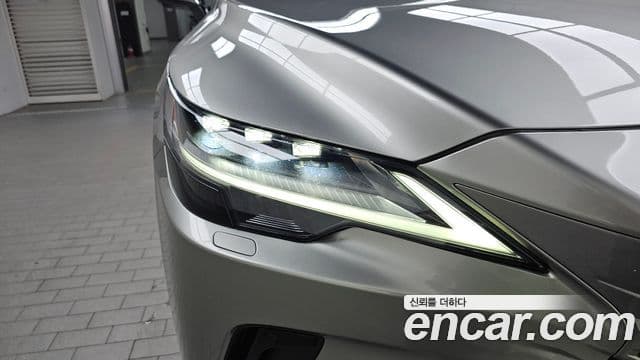 Lexus RX350h 2025 — Şəkil 11/33