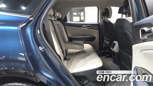 Kia Sportage 2022 — фото 11 из 20